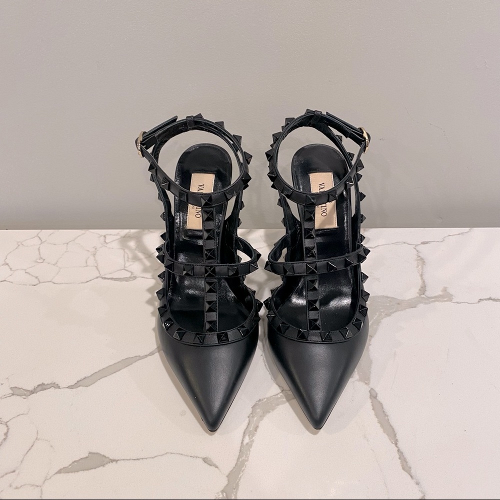Valentino Black Rockstud Leather Pumps Size 36